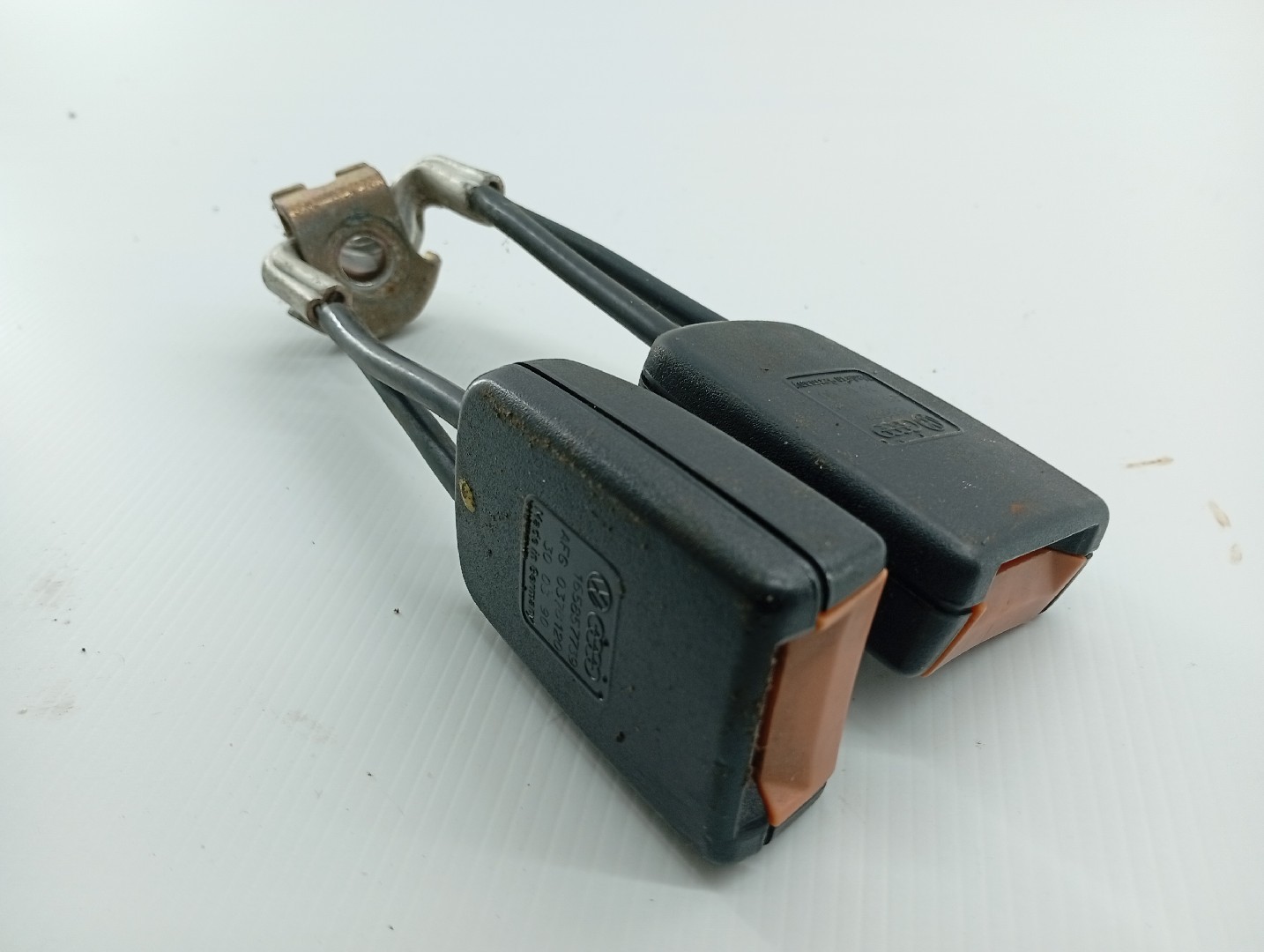 Cinto traseiro central VOLKSWAGEN JETTA II (19E, 1G2, 165) | 83 - 92 Imagem-1