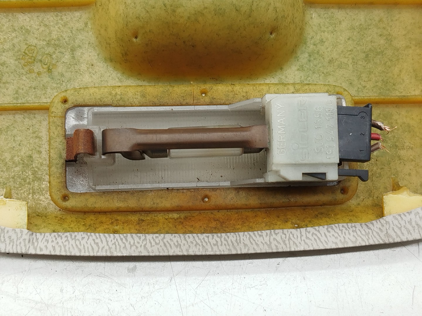 Luz interior VOLKSWAGEN JETTA II (19E, 1G2, 165) | 83 - 92 Imagem-3