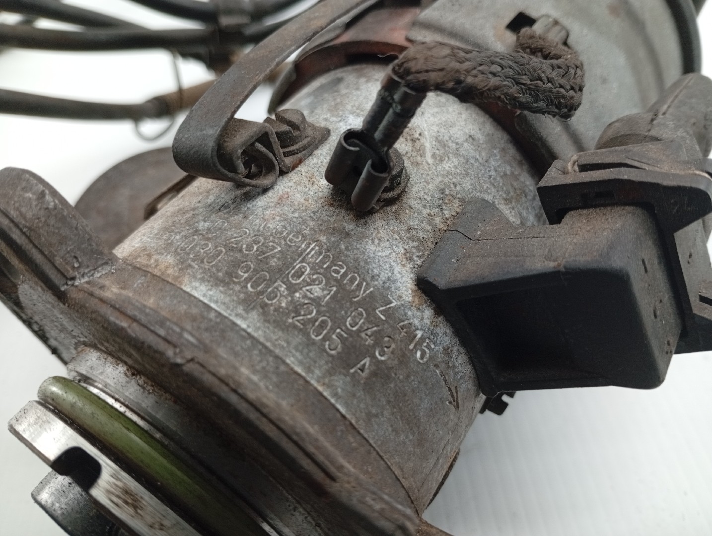 Distribuidor de Ignição VOLKSWAGEN JETTA II (19E, 1G2, 165) | 83 - 92 Imagem-1