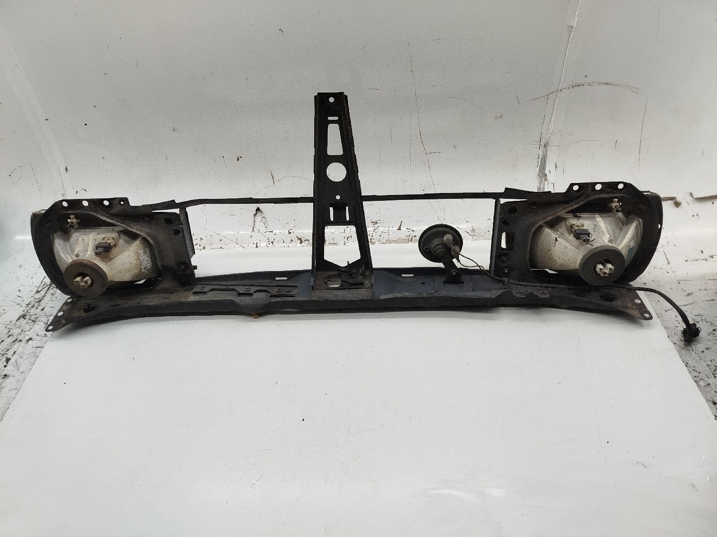 Frente em Fibra ou Chapa VOLKSWAGEN JETTA II (19E, 1G2, 165) | 83 - 92 Imagem-5