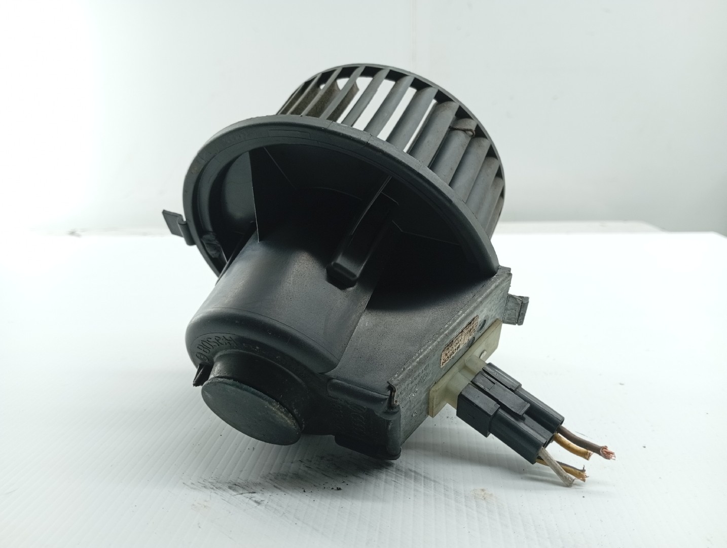 Motor de Sofagem VOLKSWAGEN JETTA II (19E, 1G2, 165) | 83 - 92 Imagem-3