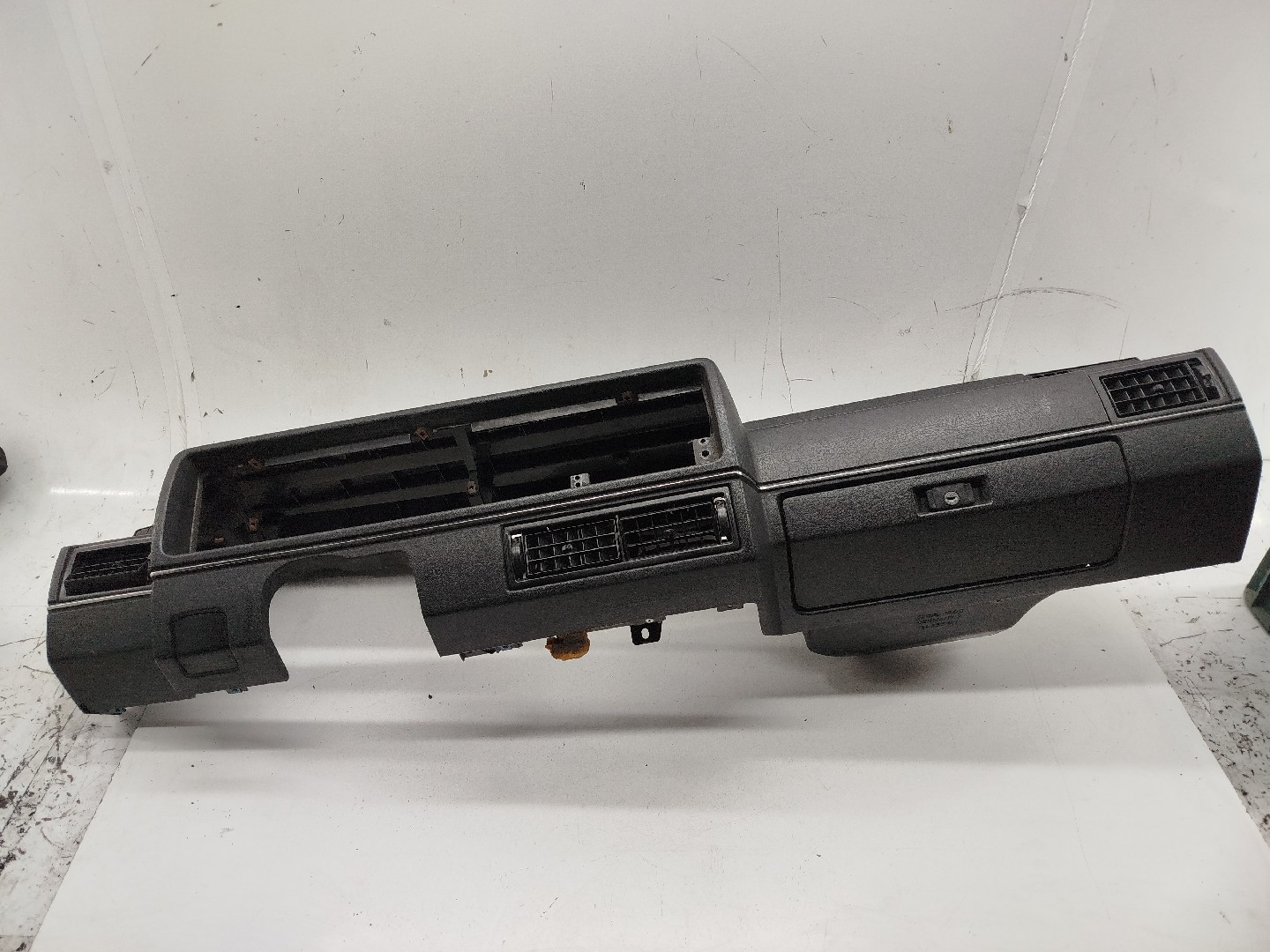 Tablier VOLKSWAGEN JETTA II (19E, 1G2, 165) | 83 - 92 Imagem-2