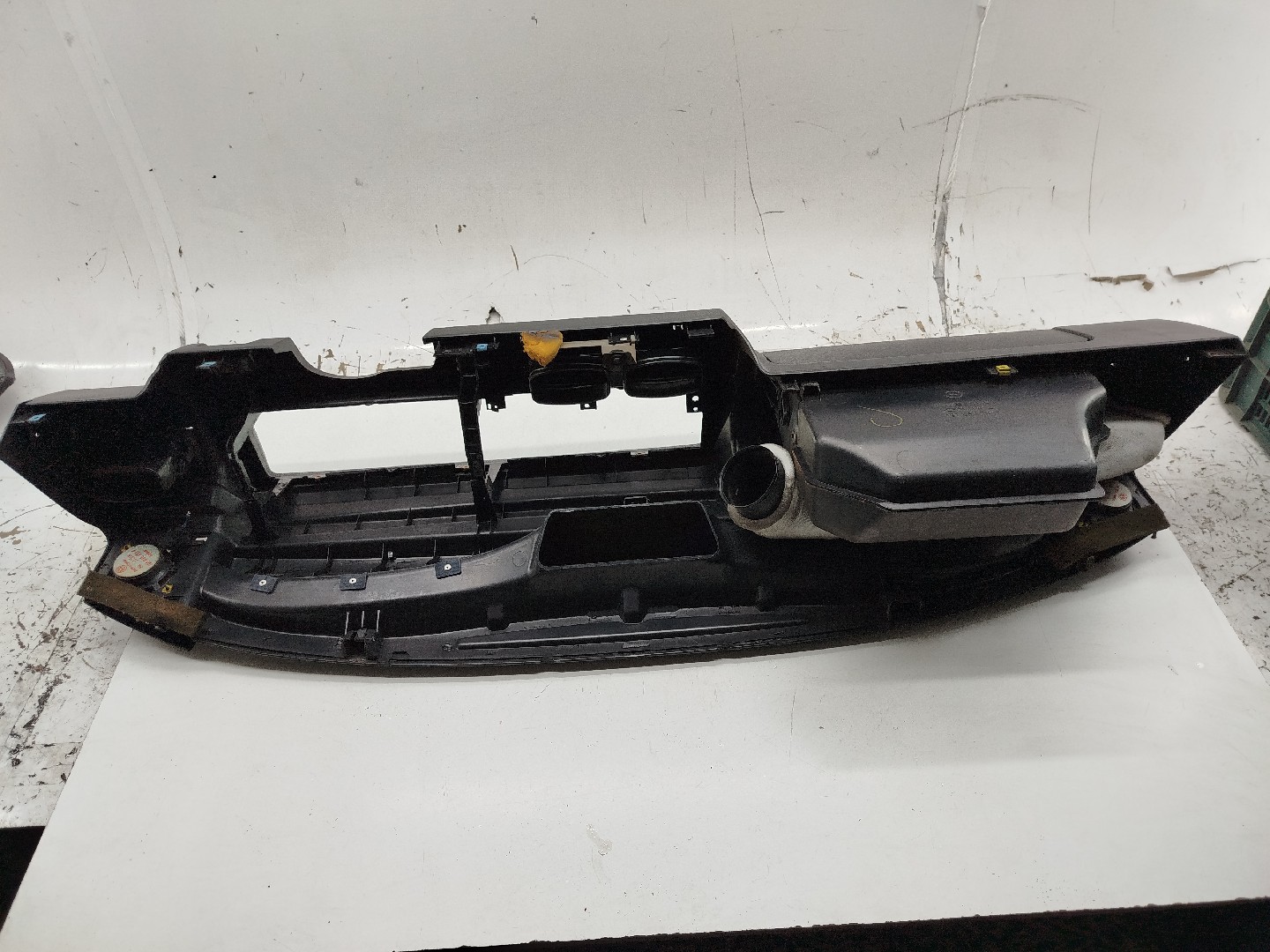 Tablier VOLKSWAGEN JETTA II (19E, 1G2, 165) | 83 - 92 Imagem-3