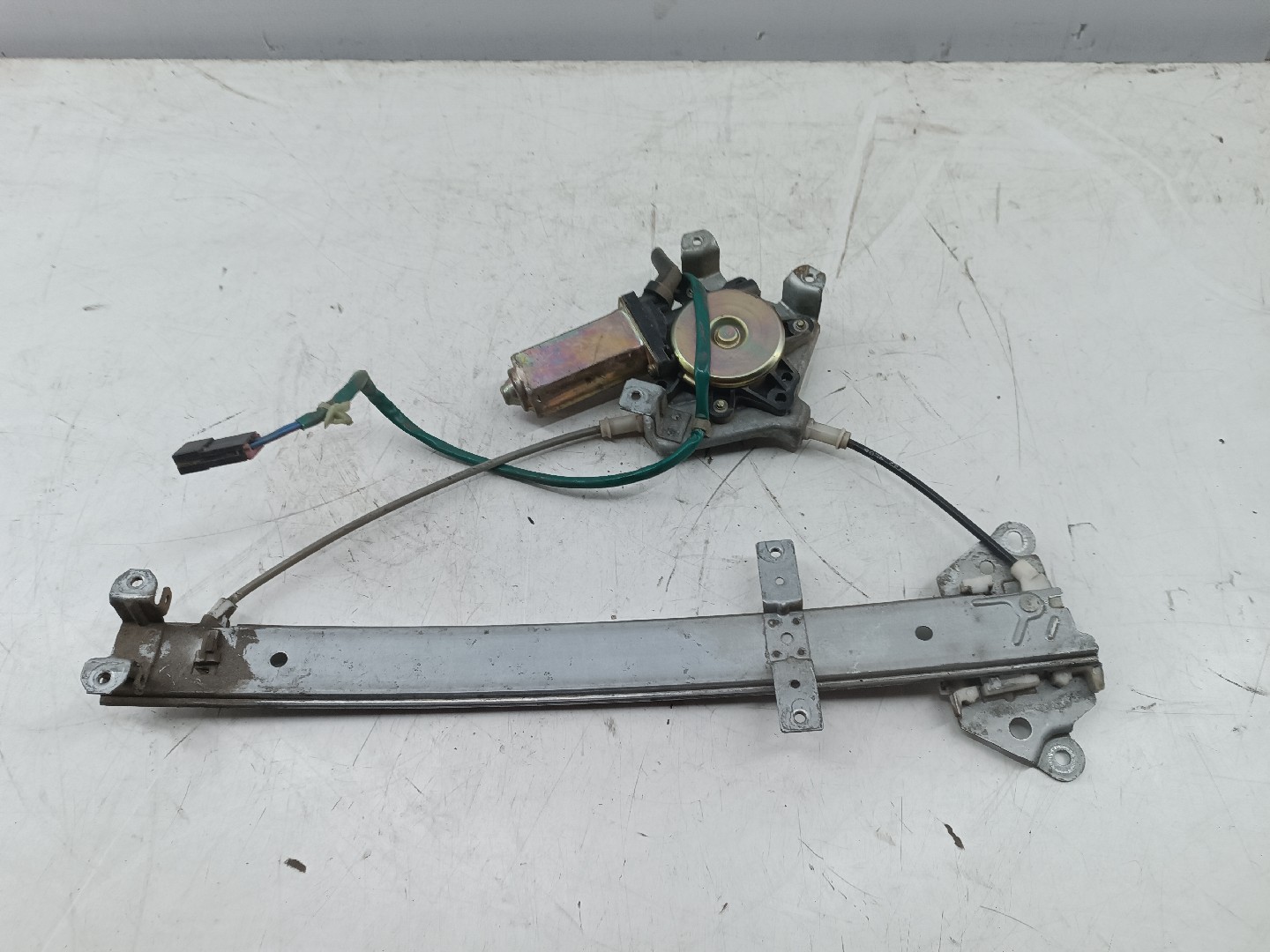 Elevador Trás Direito Elétrico NISSAN BLUEBIRD (T72 , T12, U12) | 85 - 90 Imagem-2