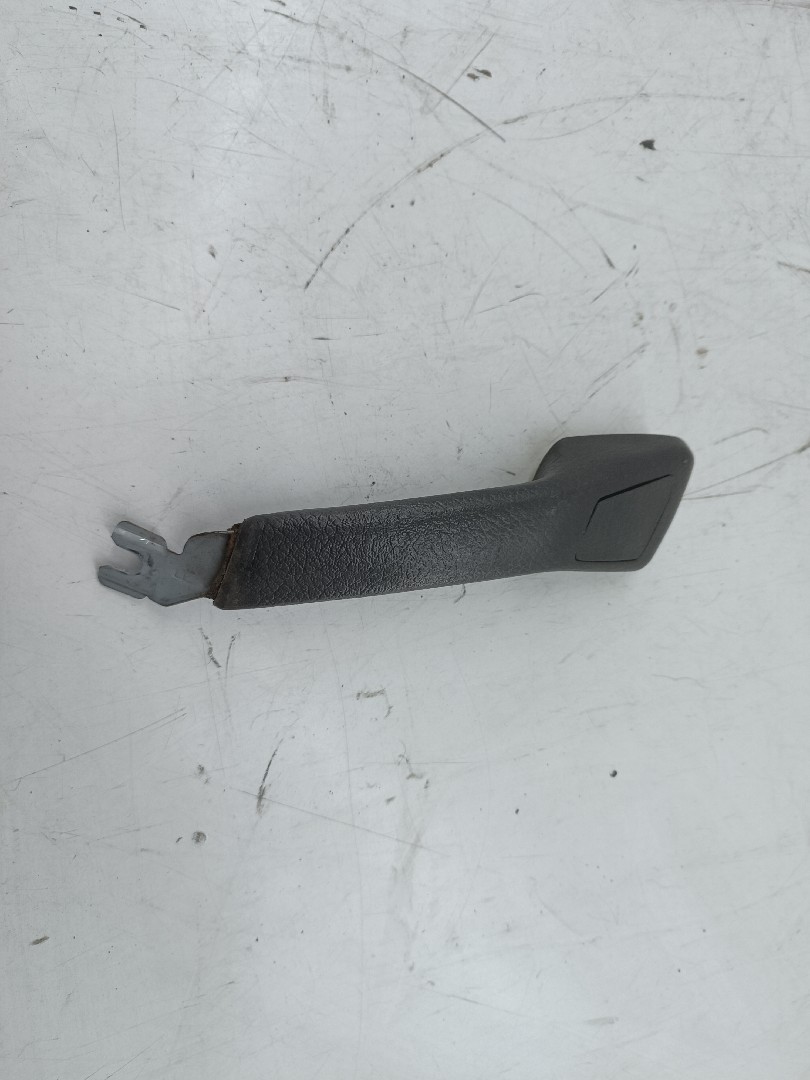 Pega da porta NISSAN BLUEBIRD (T72 , T12, U12) | 85 - 90 Imagem-4
