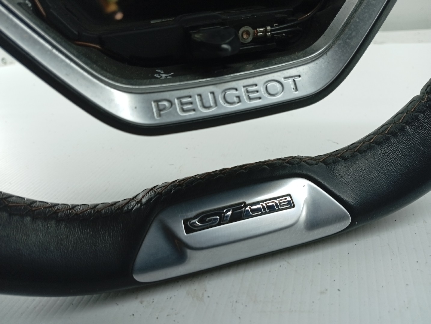 Volante PEUGEOT 5008 II | 16 -  Imagem-6