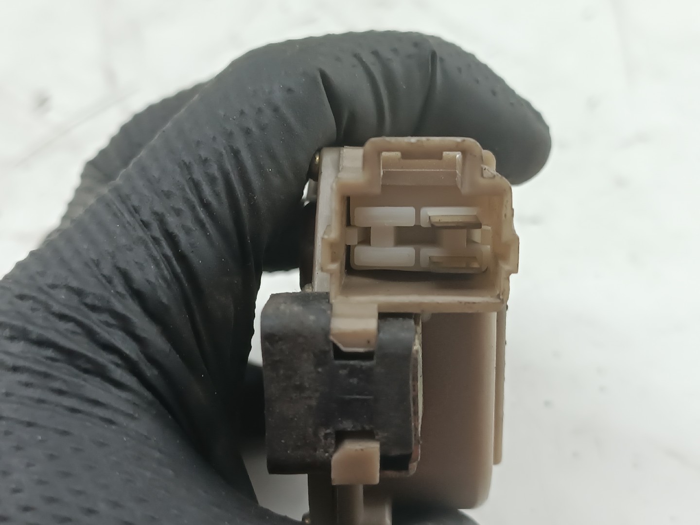 Fecho da Porta Trás Direito NISSAN BLUEBIRD (T72 , T12, U12) | 85 - 90 Imagem-7