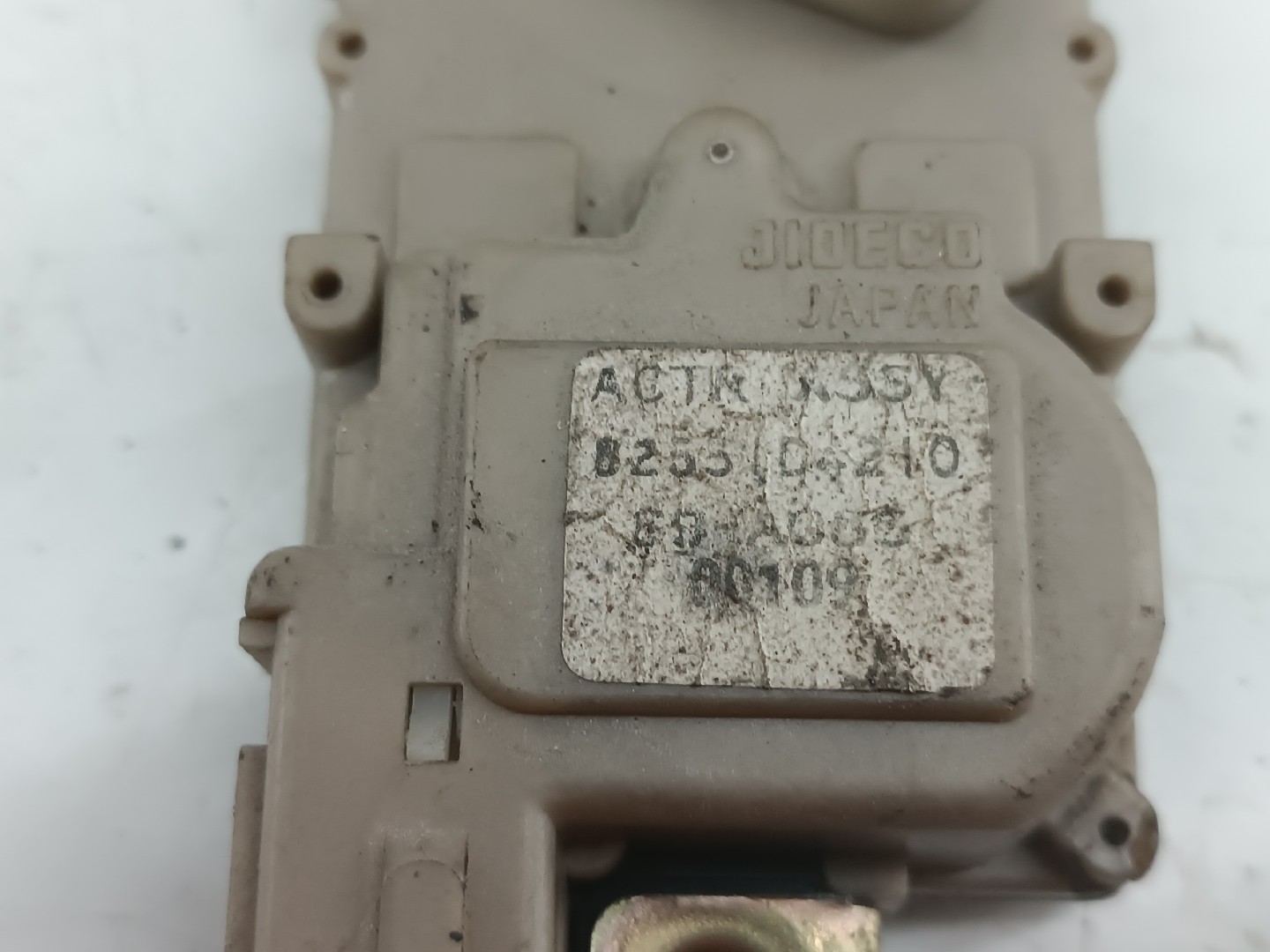 Fecho da Porta Trás Esquerdo NISSAN BLUEBIRD (T72 , T12, U12) | 85 - 90 Imagem-5