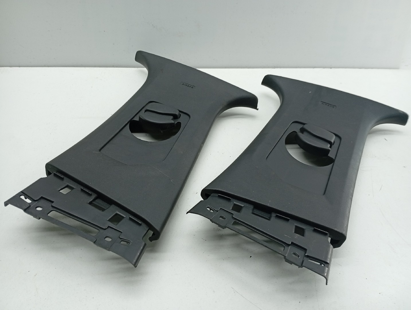 Moldura de pilar B PEUGEOT 5008 II | 16 -  Imagem-1