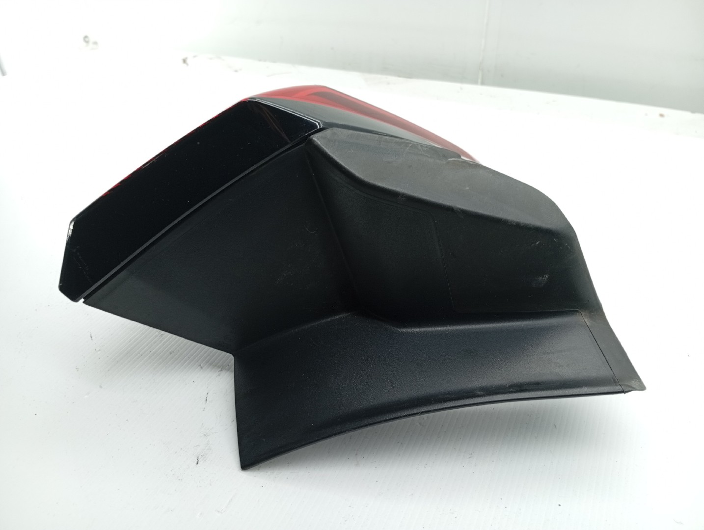 Farolim Stop Esquerdo PEUGEOT 5008 II | 16 -  Imagem-2