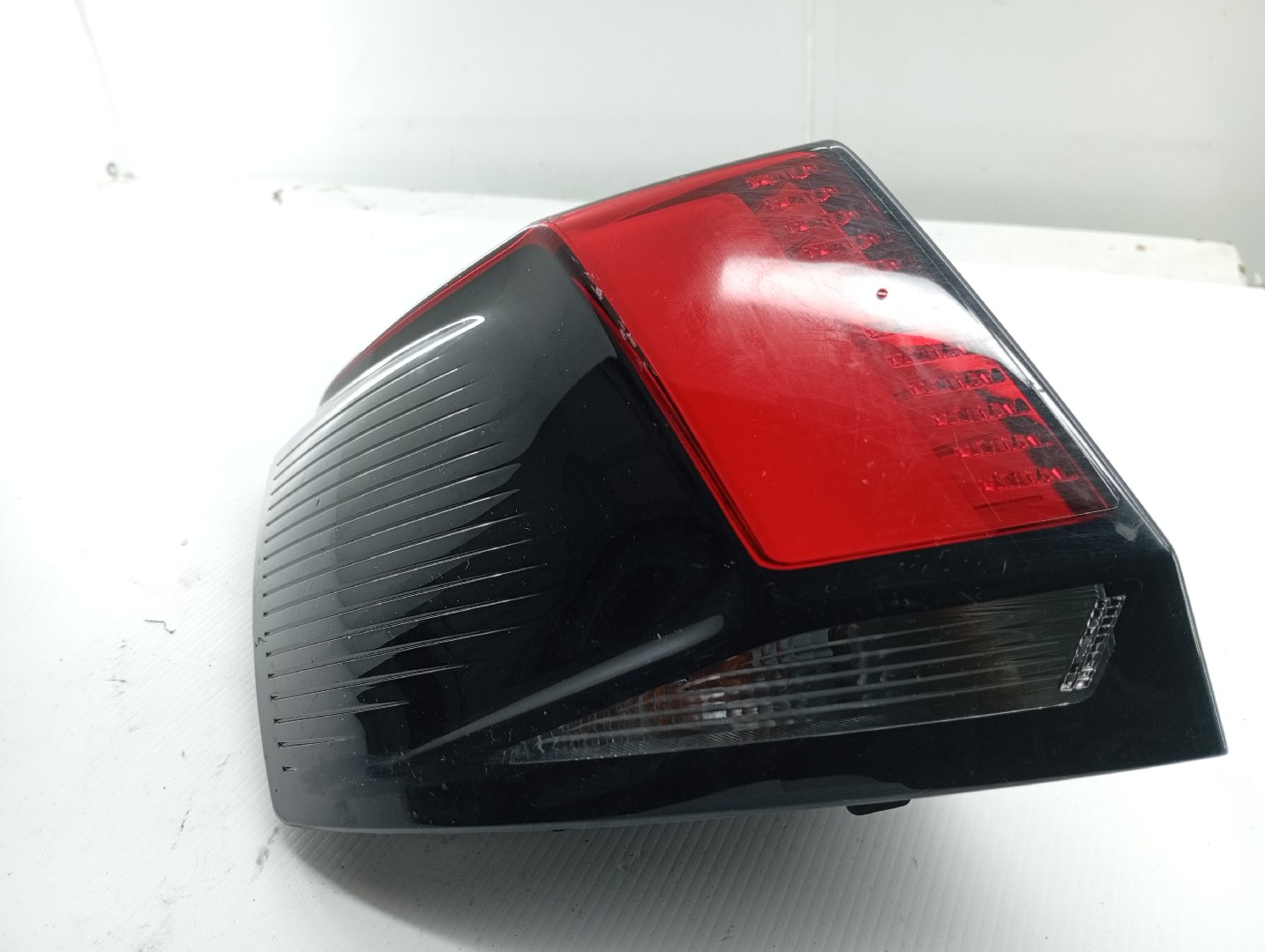 Farolim Stop Esquerdo PEUGEOT 5008 II | 16 -  Imagem-1