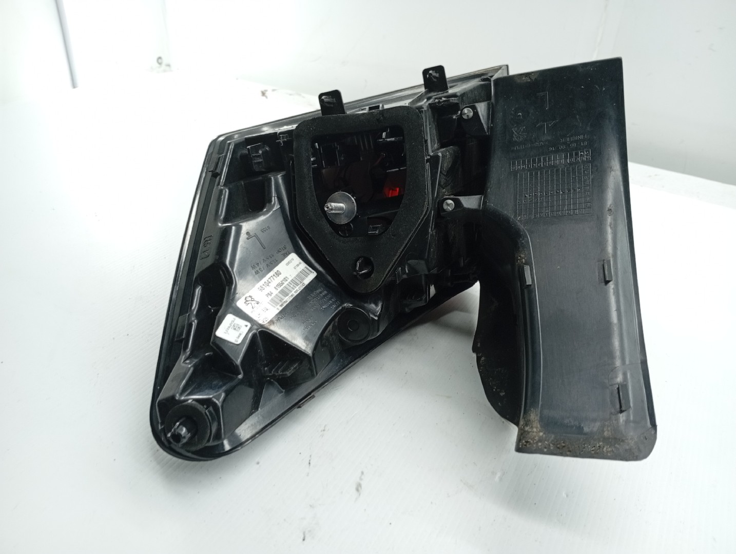 Farolim Stop Esquerdo PEUGEOT 5008 II | 16 -  Imagem-3