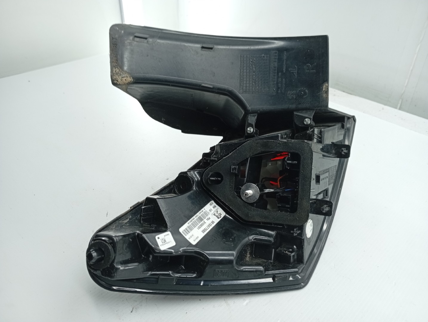 Farolim Stop Direito PEUGEOT 5008 II | 16 -  Imagem-4