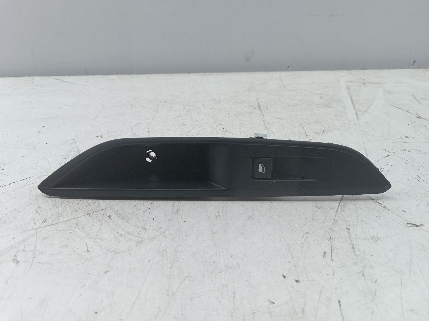 Comutador de vidro traseiro esquerdo PEUGEOT 5008 II | 16 - 