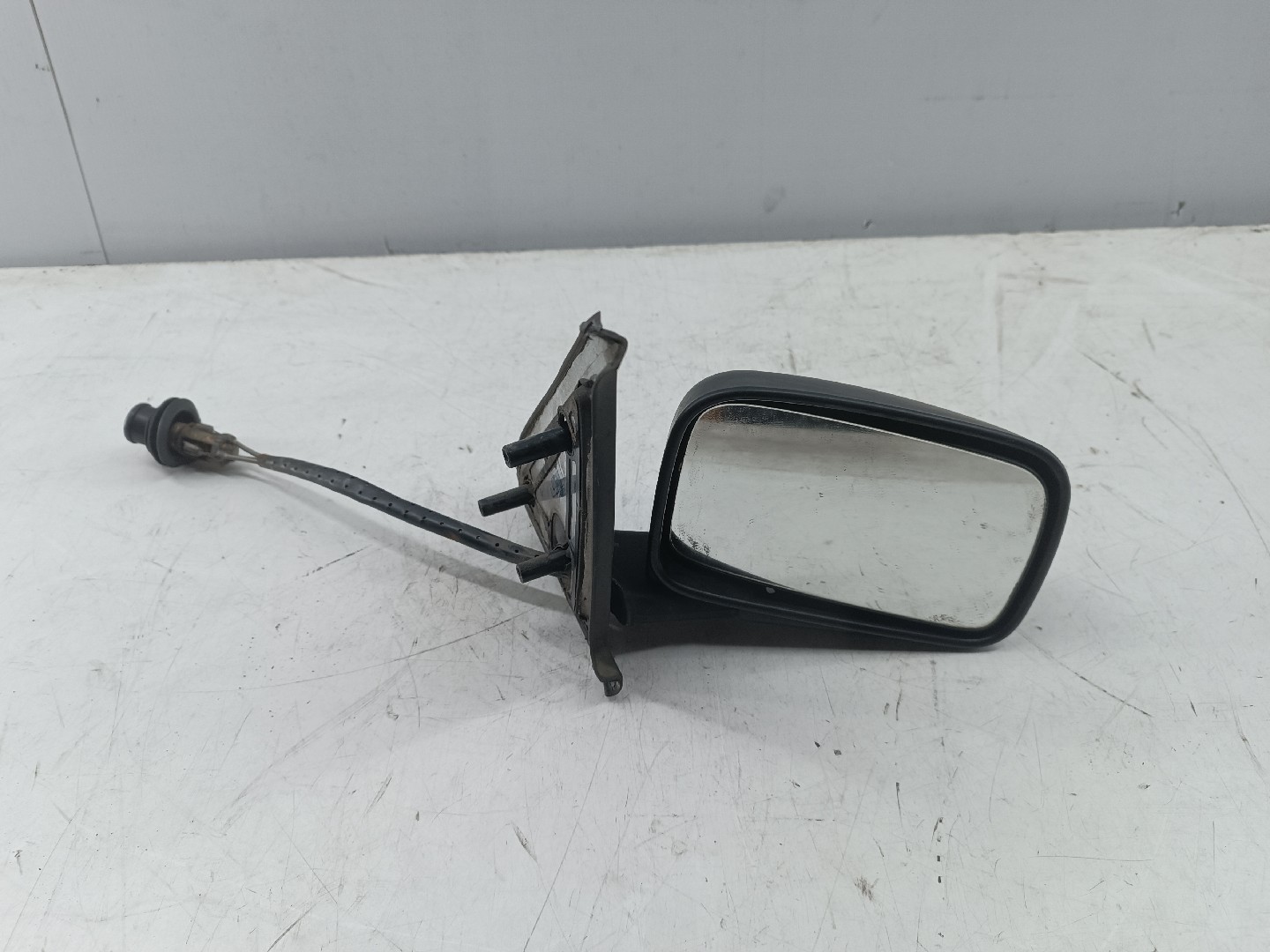 Espelho Retrovisor Direito VOLKSWAGEN JETTA II (19E, 1G2, 165) | 83 - 92