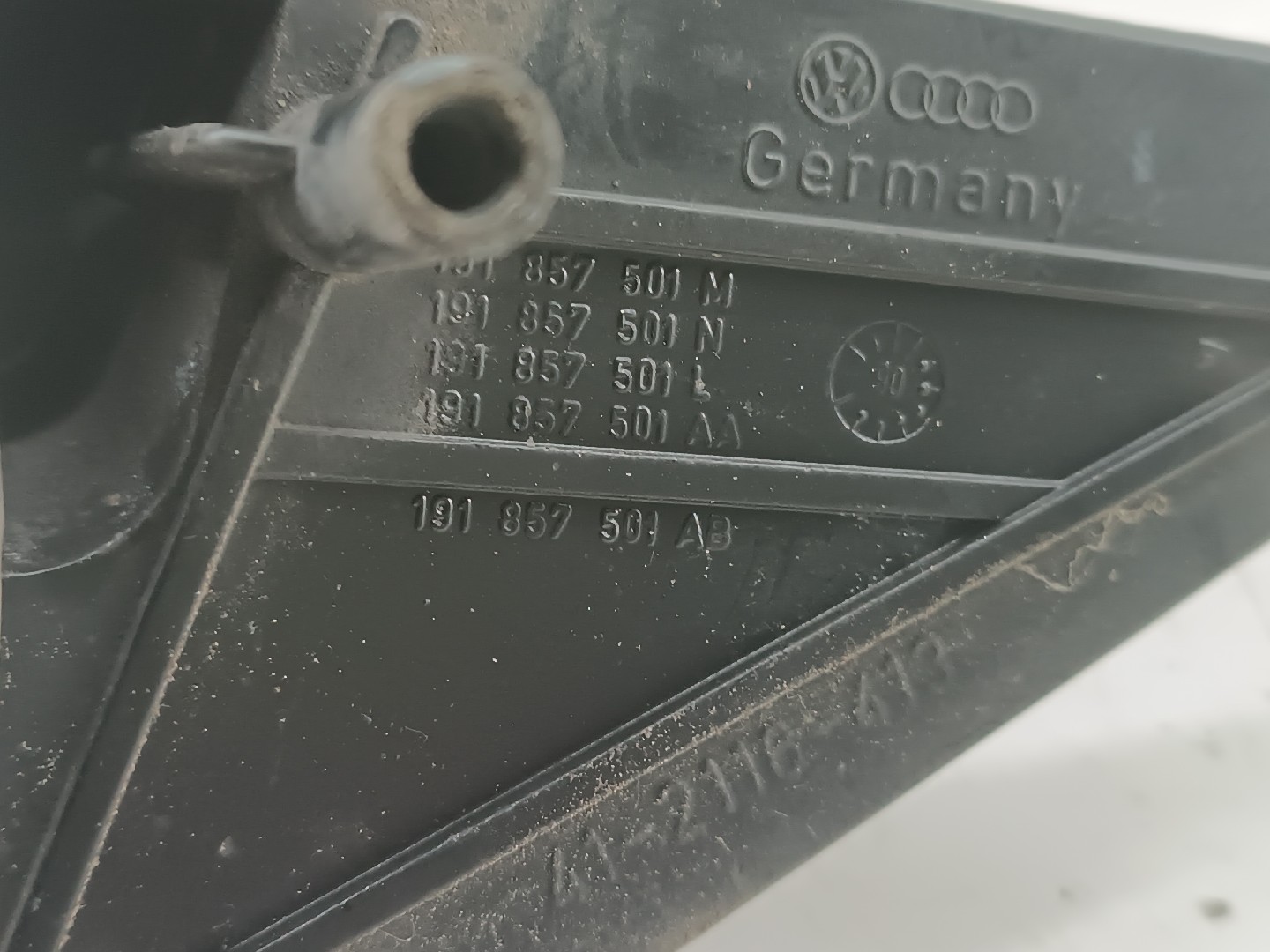 Espelho Retrovisor Esquerdo VOLKSWAGEN JETTA II (19E, 1G2, 165) | 83 - 92 Imagem-4