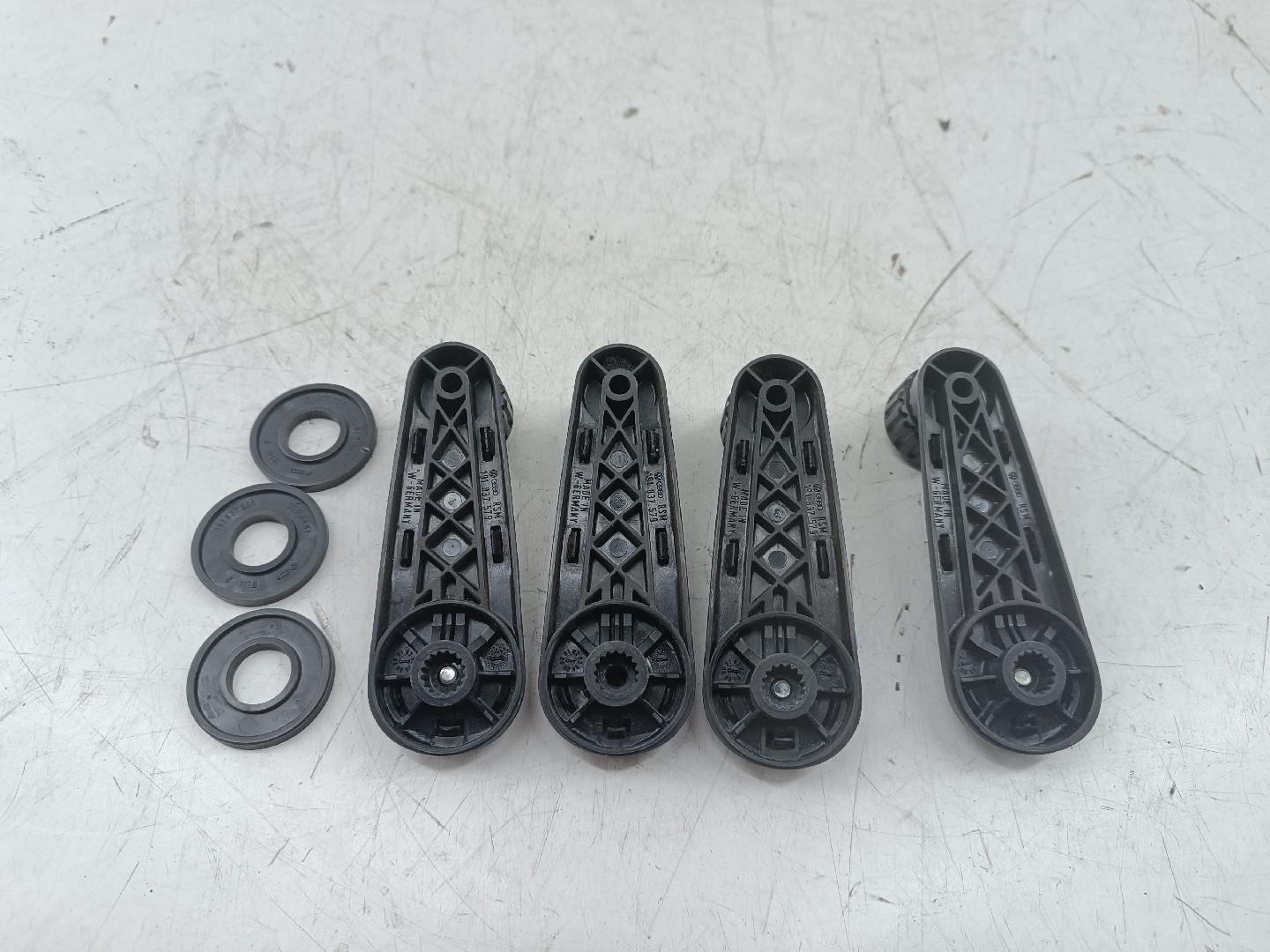 Manivela de vidro VOLKSWAGEN JETTA II (19E, 1G2, 165) | 83 - 92 Imagem-1