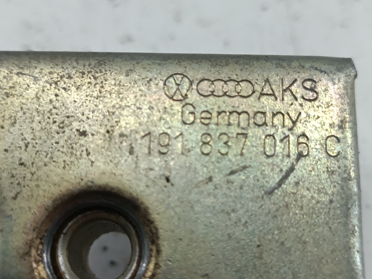 Fecho da Porta Frente Direito VOLKSWAGEN JETTA II (19E, 1G2, 165) | 83 - 92 Imagem-3