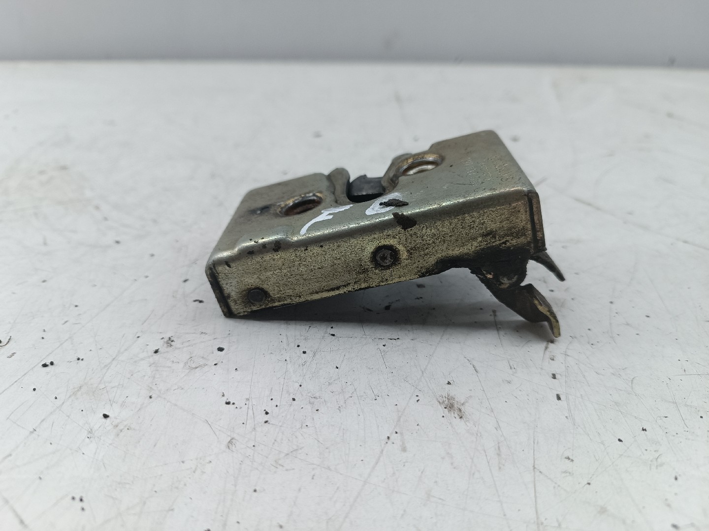 Fecho da Porta Frente Direito VOLKSWAGEN JETTA II (19E, 1G2, 165) | 83 - 92 Imagem-4