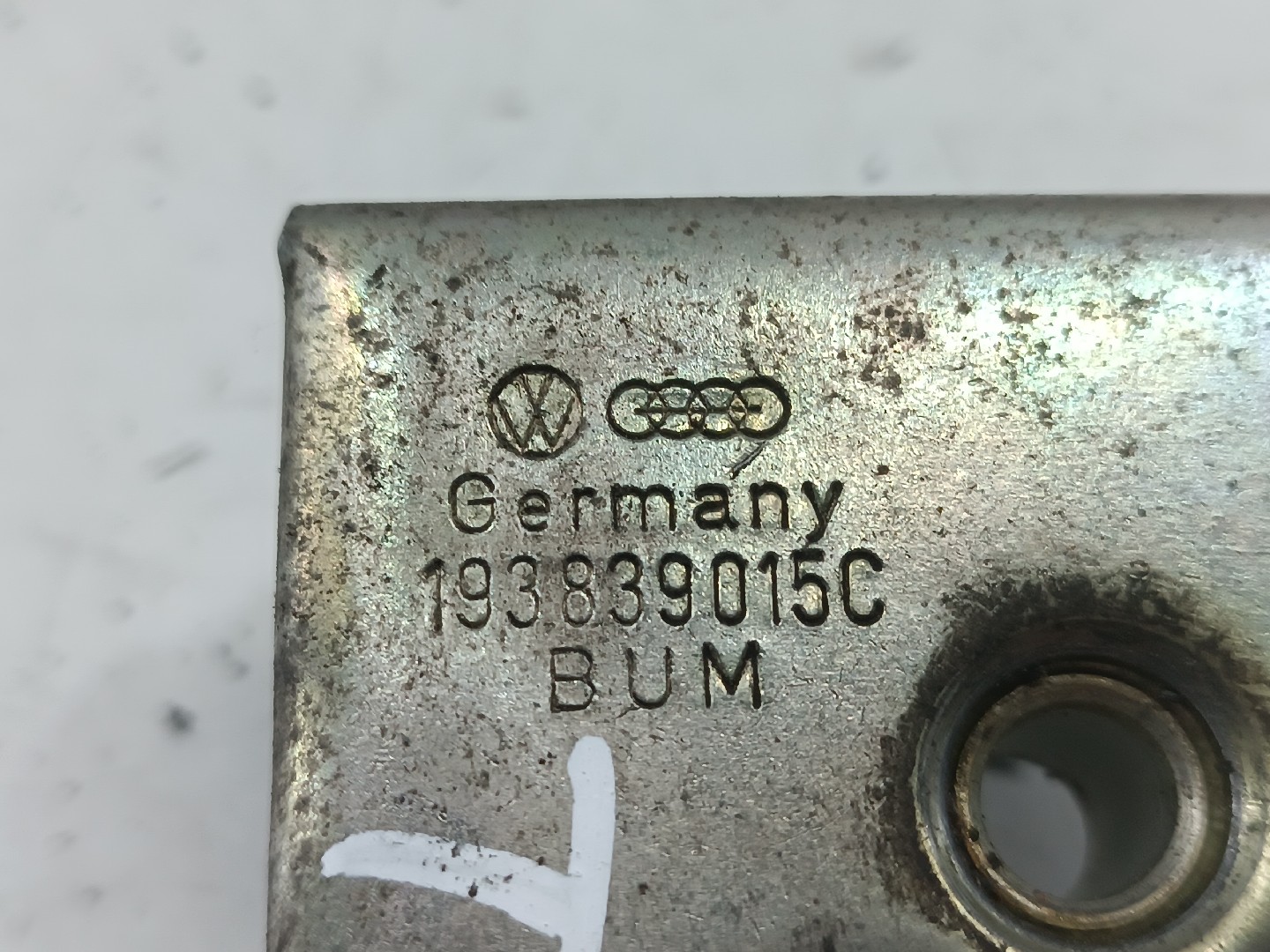 Fecho da Porta Trás Esquerdo VOLKSWAGEN JETTA II (19E, 1G2, 165) | 83 - 92 Imagem-3