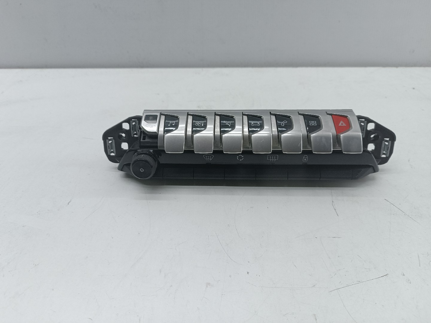 Comutador de consola central PEUGEOT 5008 II | 16 - 