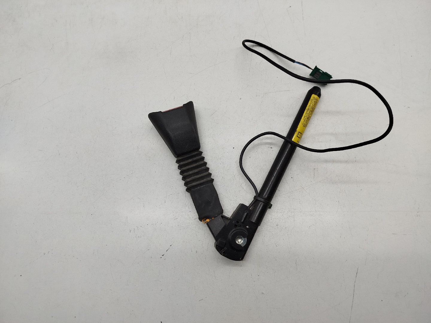 Pré tensor frente esquerdo OPEL CORSA C (X01) | 00 - 09