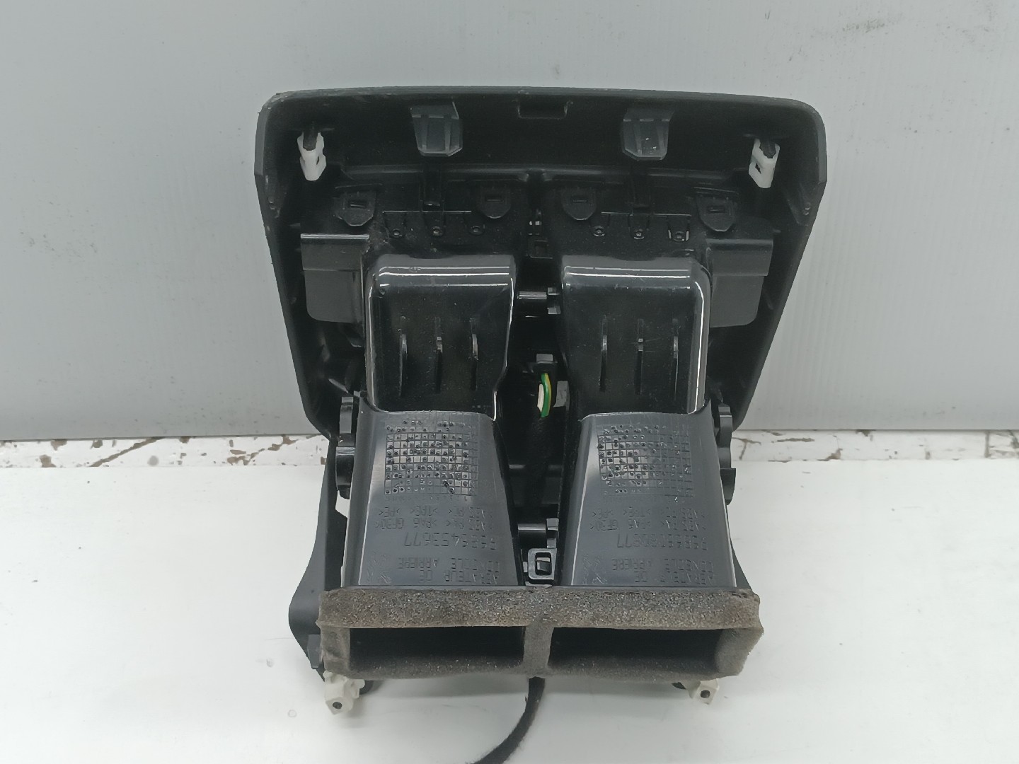 Difusor de ar central PEUGEOT 5008 II | 16 -  Imagem-1