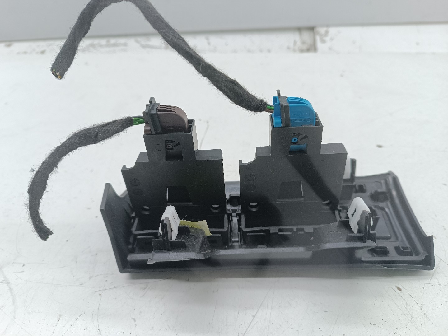 Leitor de cartão PEUGEOT 5008 II | 16 -  Imagem-1