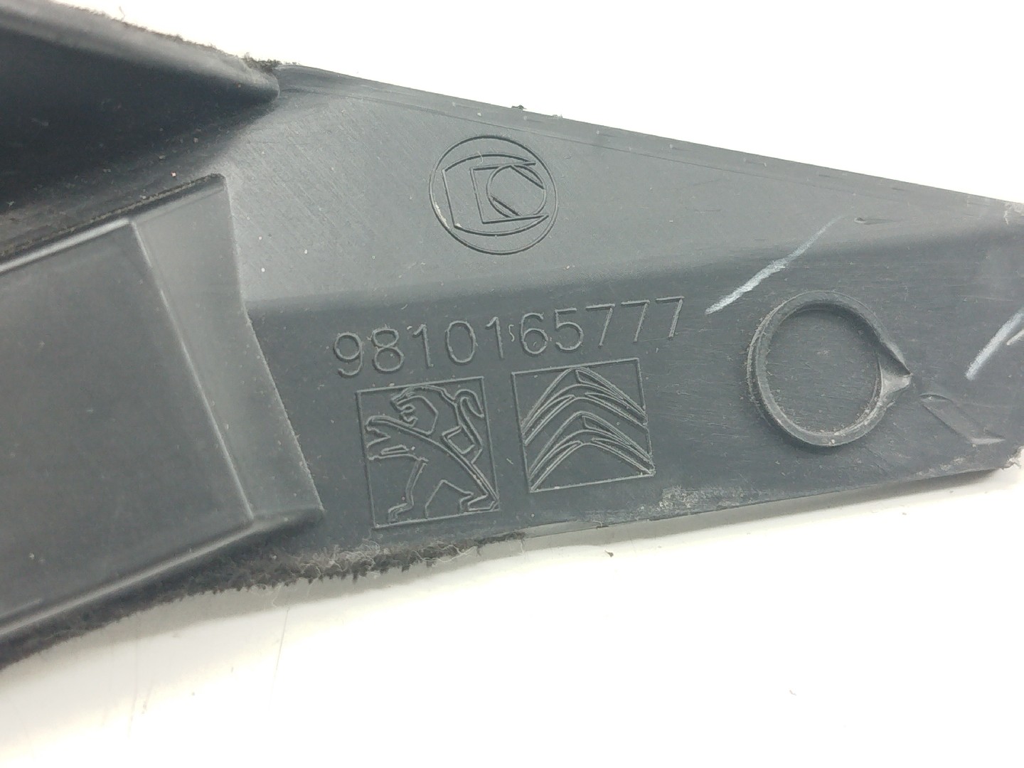 Moldura de pilar A PEUGEOT 5008 II | 16 -  Imagem-2