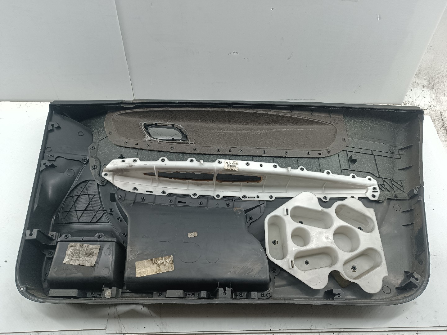 Quartela de porta frente esquerda CITROEN C4 Coupé (LA_) | 04 - 13