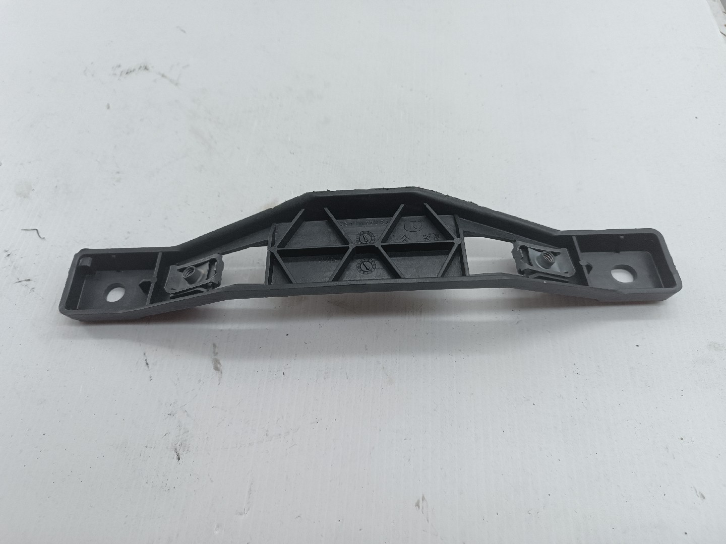 Guia de para-choques PEUGEOT 5008 II | 16 - 