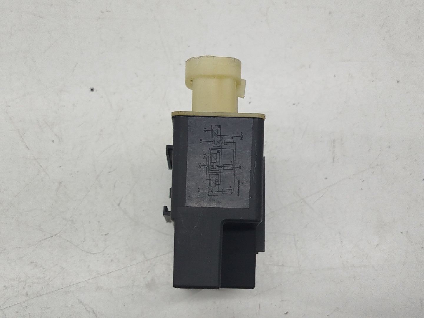 Relé temporizador de velas PEUGEOT 5008 II | 16 -  Imagem-3