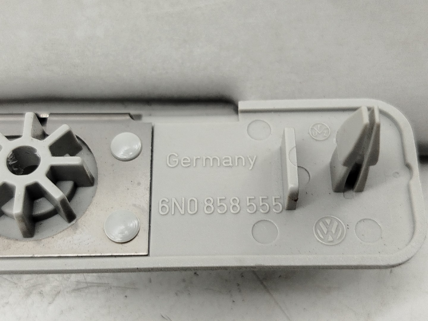 Pala de Sol Centro VOLKSWAGEN POLO (6N1) | 94 - 99 Imagem-2