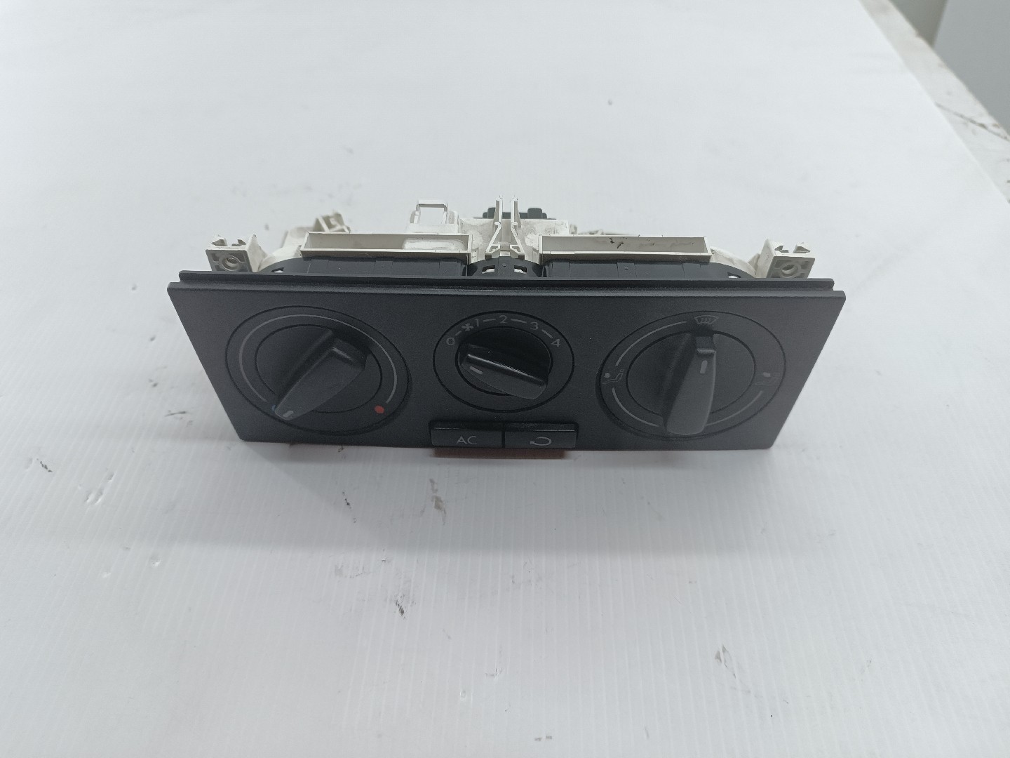 Comutador de Sofagem / Ar Condicionado VOLKSWAGEN POLO (6N1) | 94 - 99