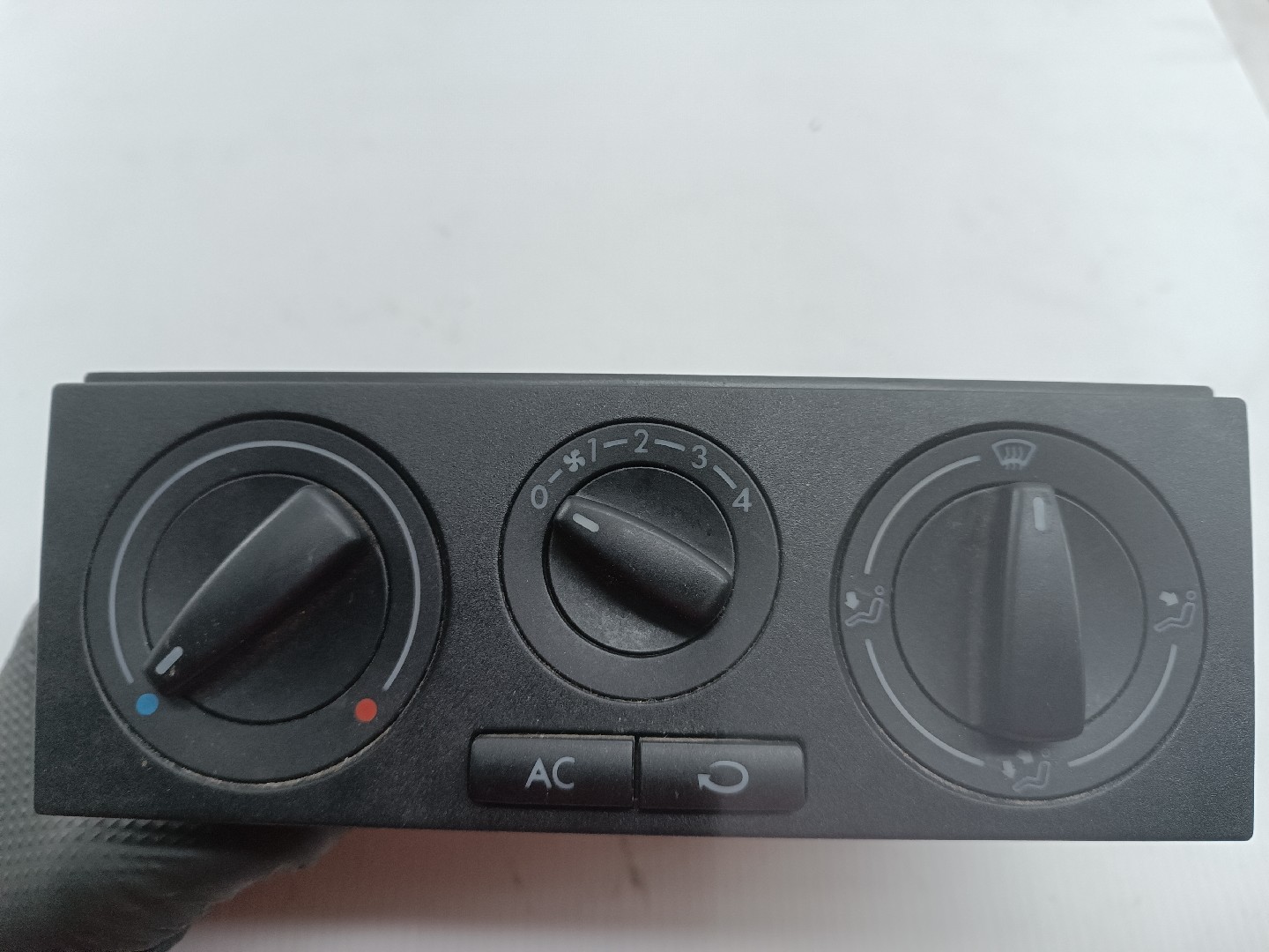 Comutador de Sofagem / Ar Condicionado VOLKSWAGEN POLO (6N1) | 94 - 99 Imagem-3