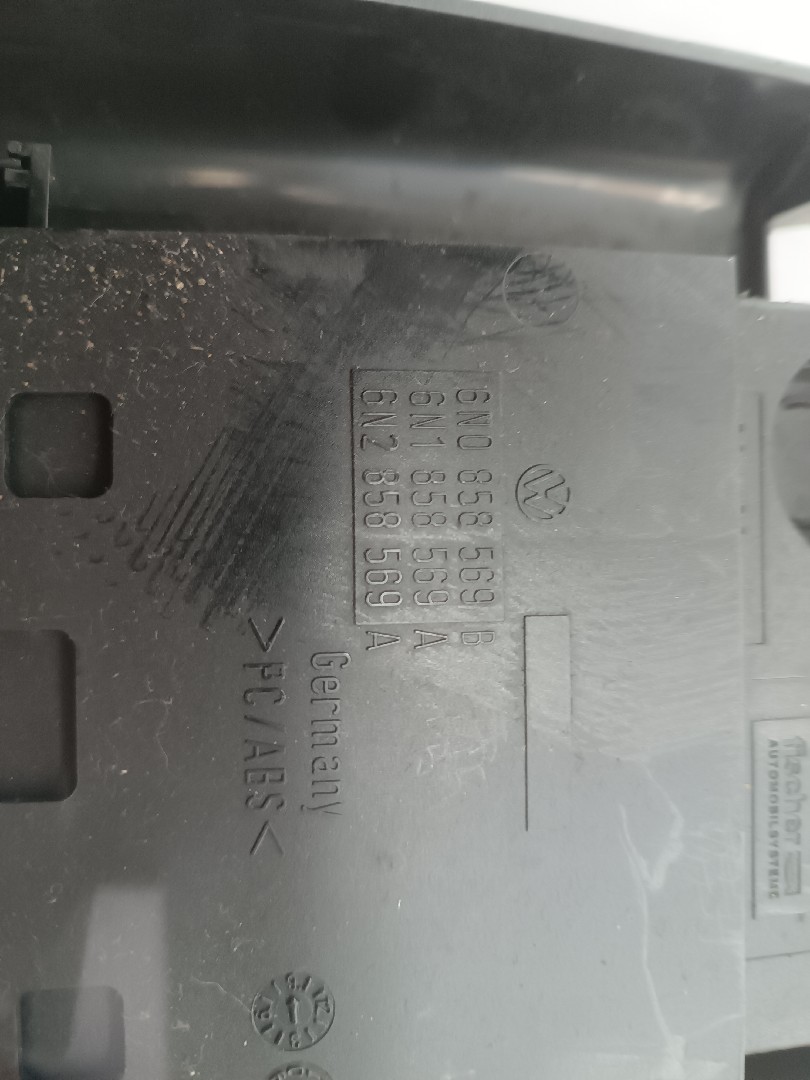 Porta copos VOLKSWAGEN POLO (6N1) | 94 - 99 Imagem-4