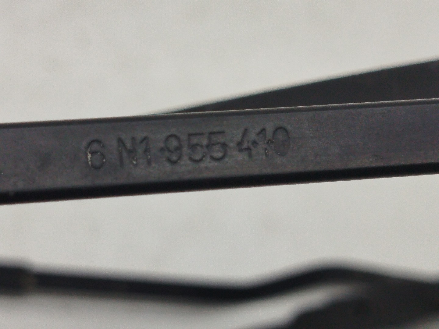 Braços das escovas frente VOLKSWAGEN POLO (6N1) | 94 - 99 Imagem-2