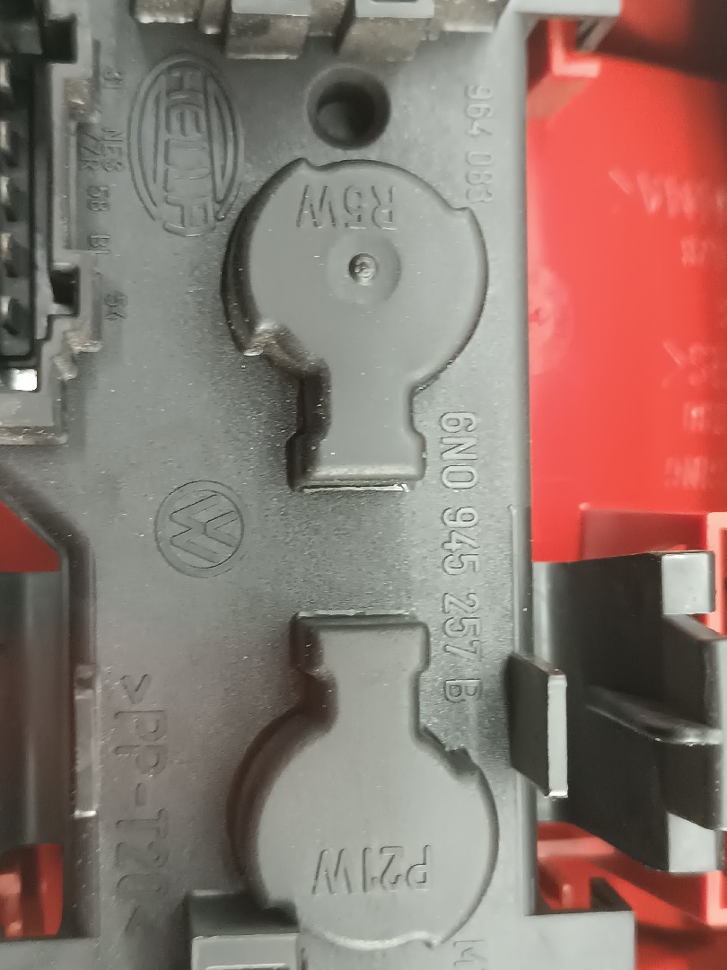 Farolim Stop Direito VOLKSWAGEN POLO (6N1) | 94 - 99 Imagem-4