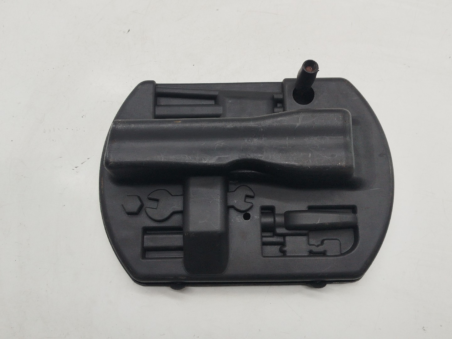 Kit de troca de pneu VOLKSWAGEN POLO (6N1) | 94 - 99 Imagem-5