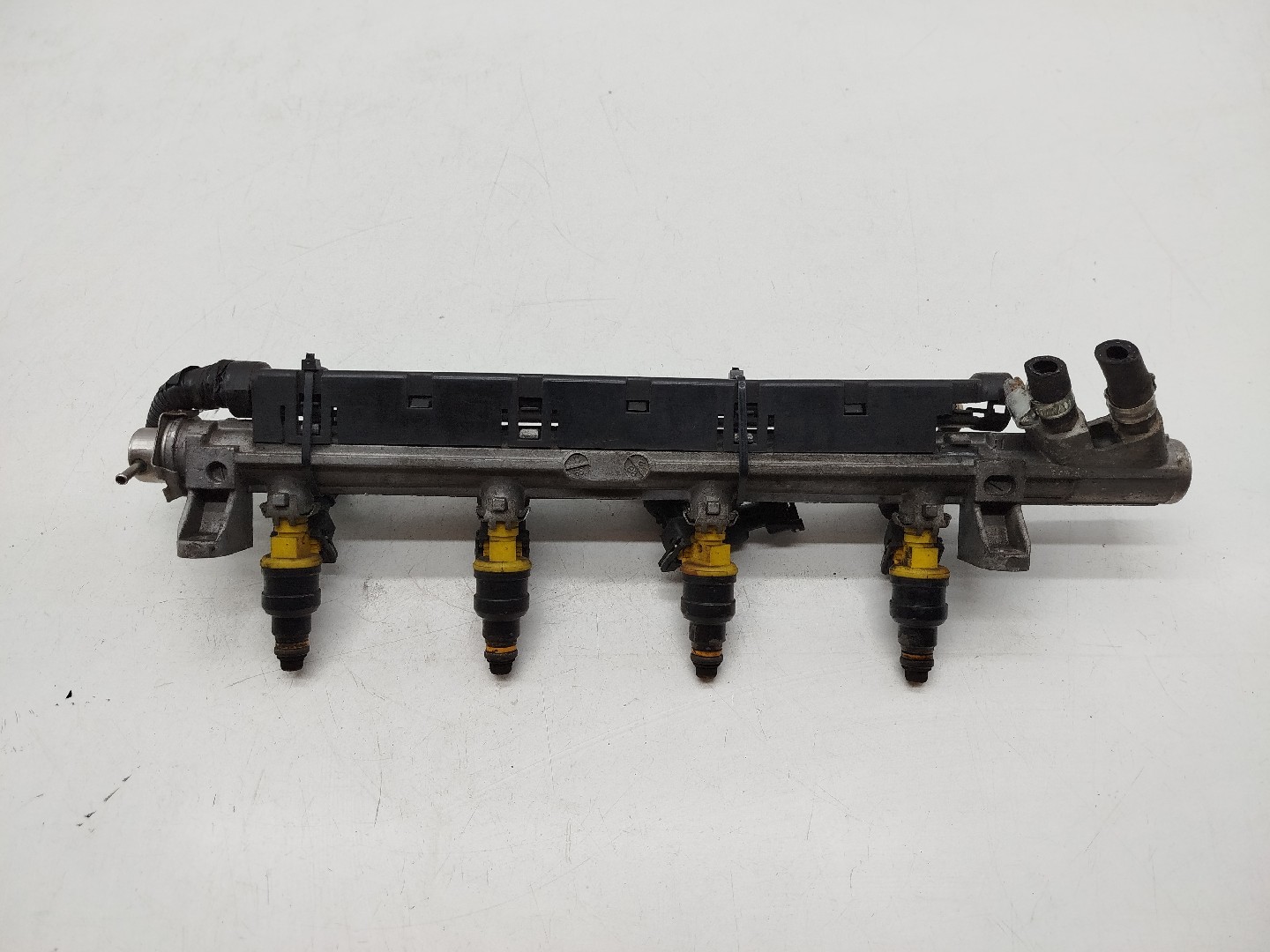 Regua de injeção ALFA ROMEO 146 (930_) | 94 - 01 Imagem-4