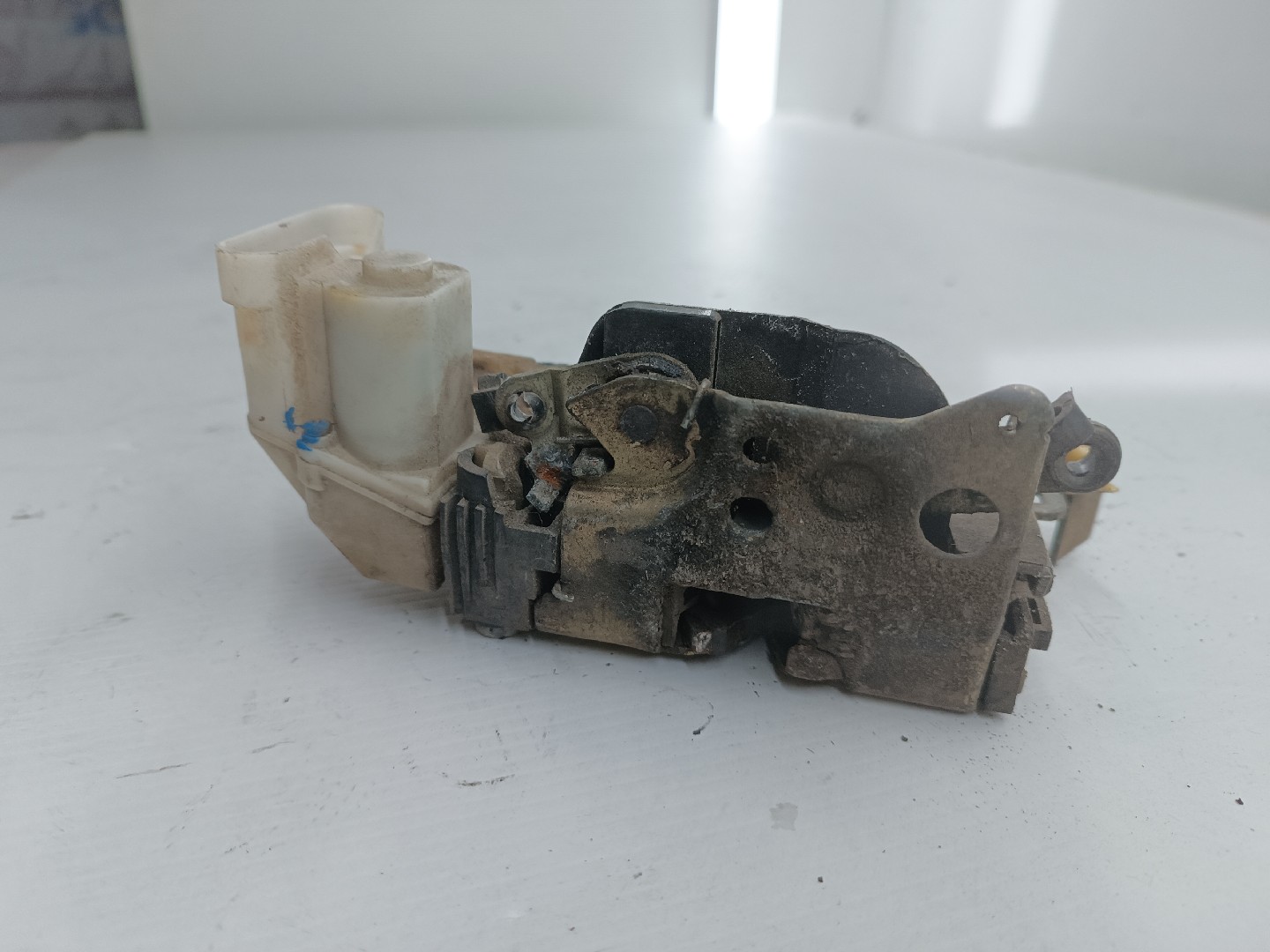 Fecho da Porta Trás Direito ALFA ROMEO 146 (930_) | 94 - 01