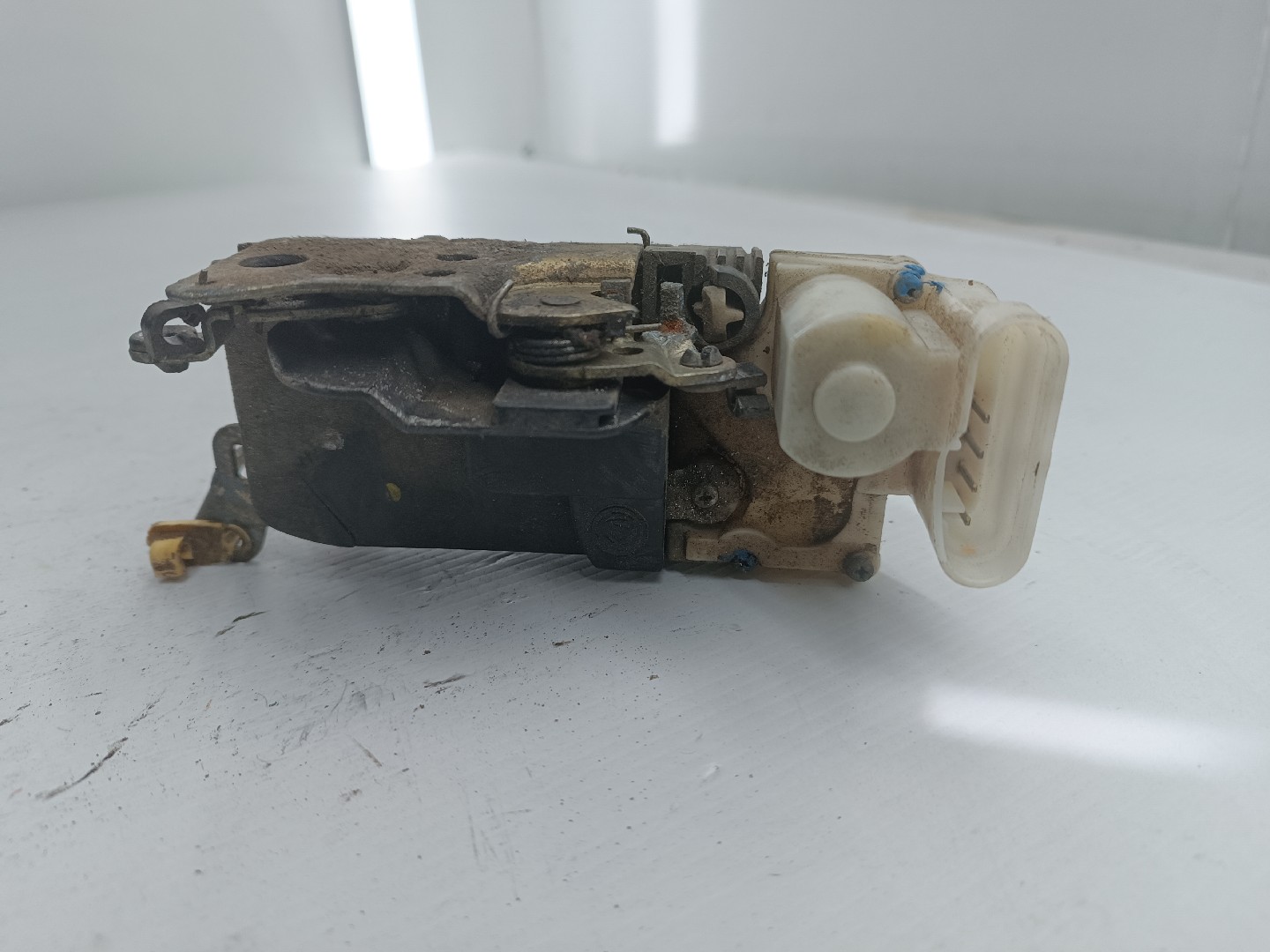 Fecho da Porta Trás Direito ALFA ROMEO 146 (930_) | 94 - 01 Imagem-3