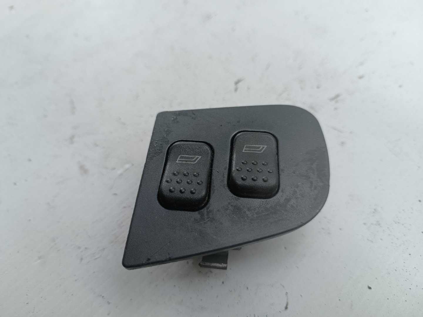 Comutador de vidro frente esquerdo ALFA ROMEO 146 (930_) | 94 - 01