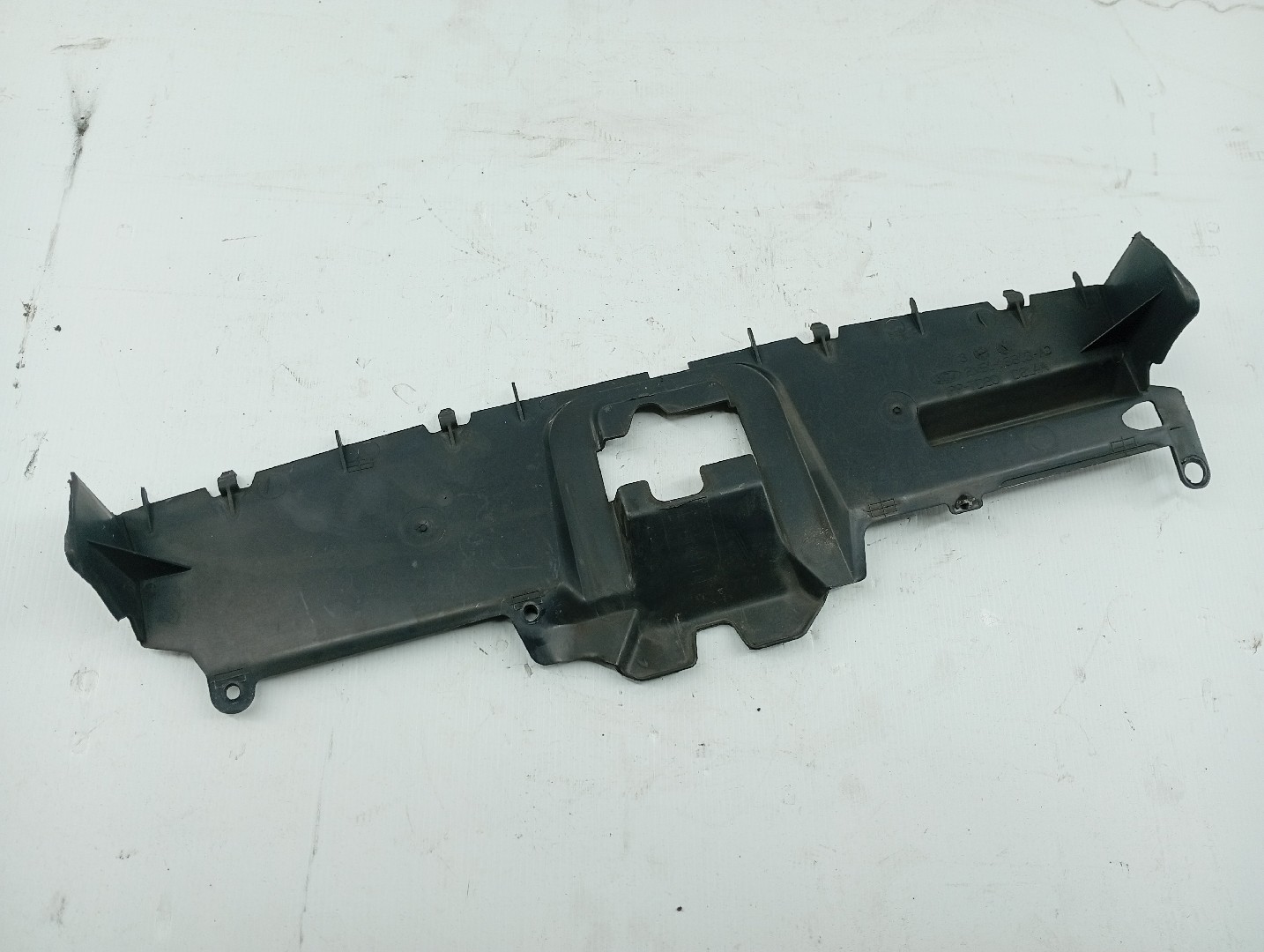 Acabamento de radiador FORD FOCUS (DAW, DBW) | 98 - 09