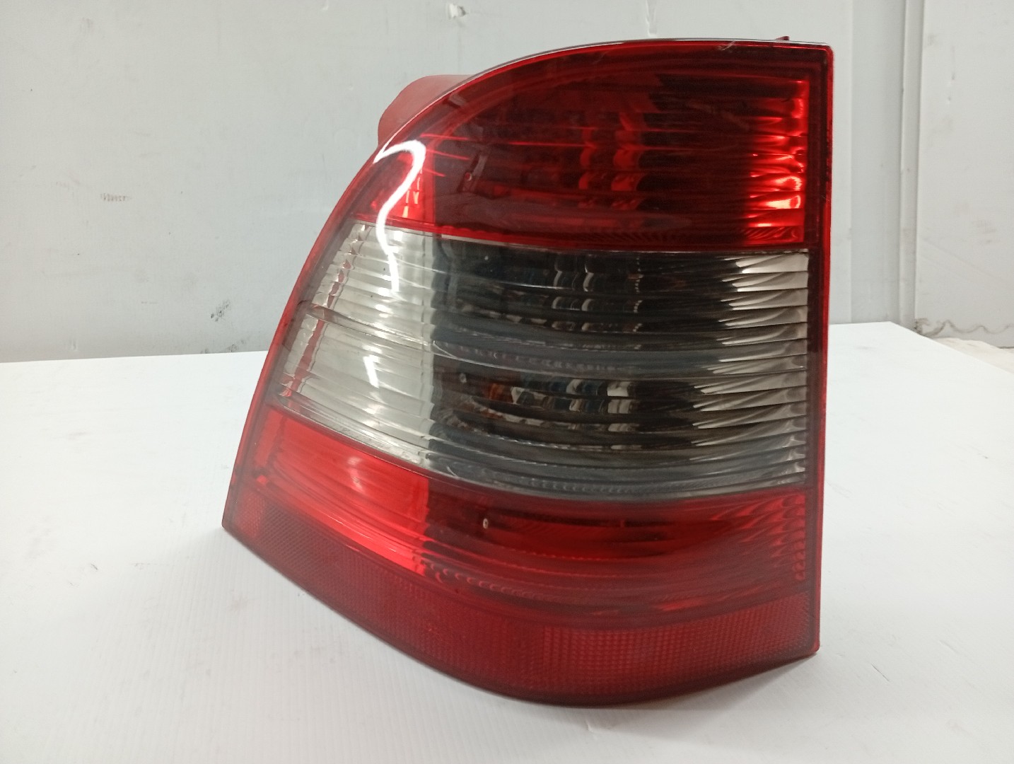 Farolim Stop Esquerdo MERCEDES-BENZ M-CLASS (W163) | 98 - 05 Imagem-4