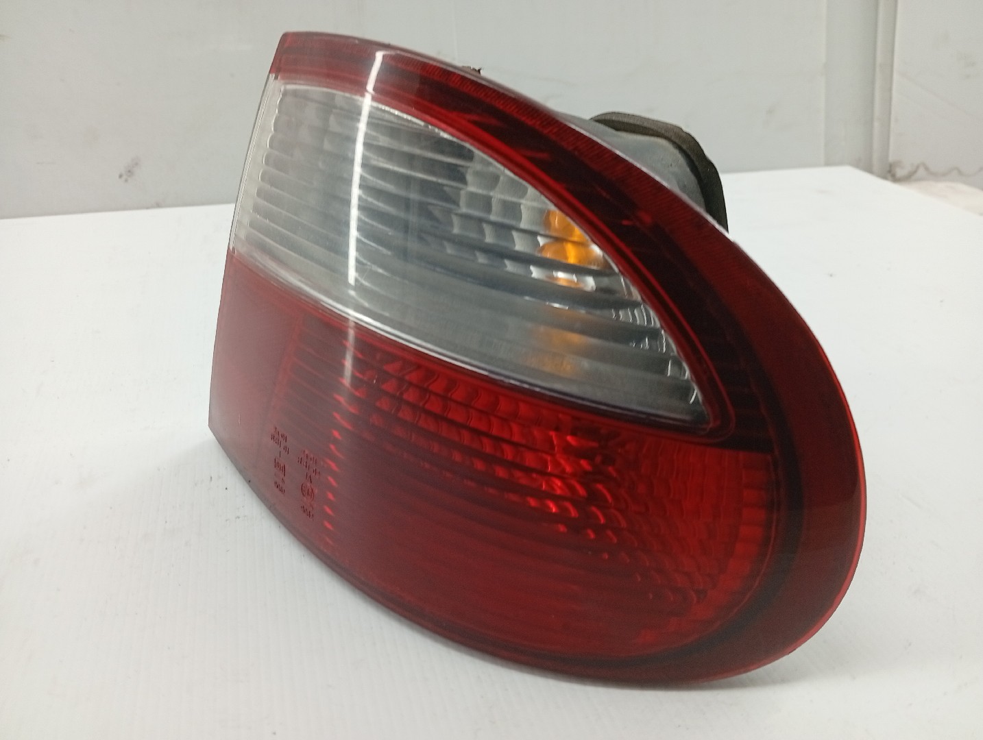 Farolim Stop Direito DAEWOO LANOS (KLAT) | 97 -  Imagem-4