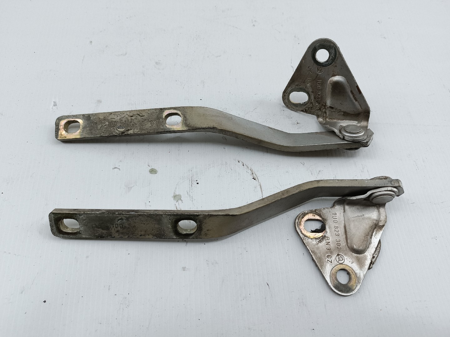 Dobradiças do capô SKODA OCTAVIA I (1U2) | 96 - 10