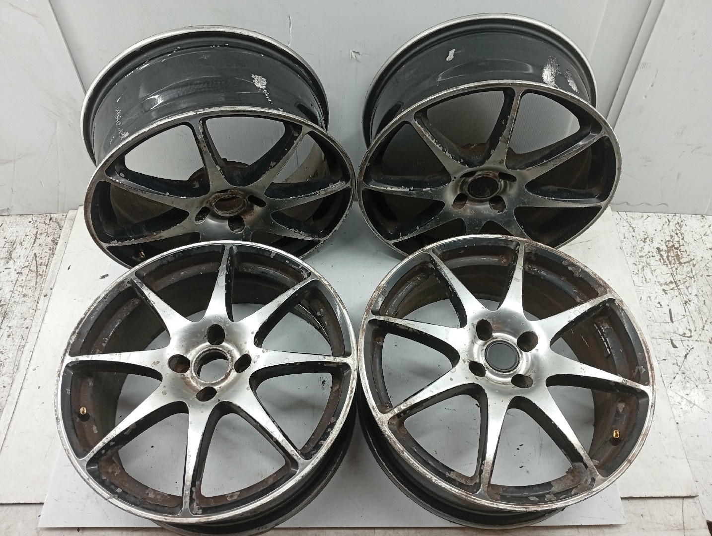 Conjunto de 4 jantes Universal Universal Imagem-3