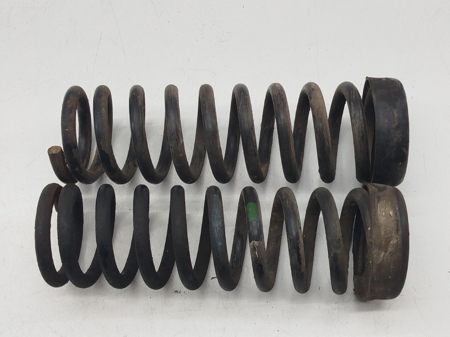 Molas traseiras MERCEDES-BENZ 190 (W201) | 82 - 93 Imagem-2