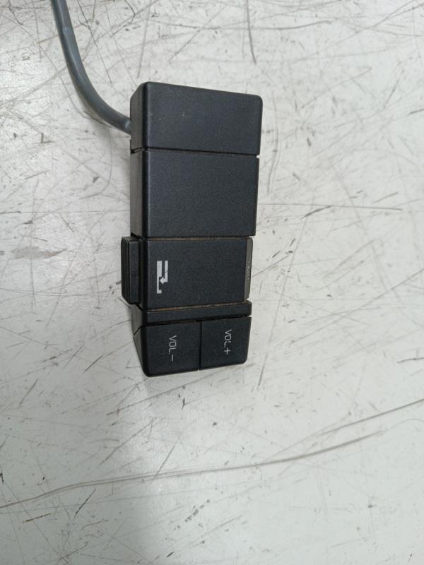 Comando de rádio RENAULT CLIO I (B/C57_, 5/357_) | 90 - 98